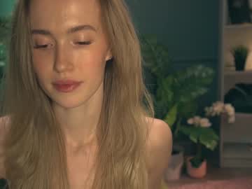 webcam girl lolly_bella_ today image #682676