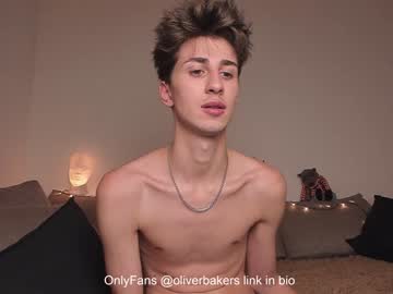 webcam man oliver_baker today image #296171