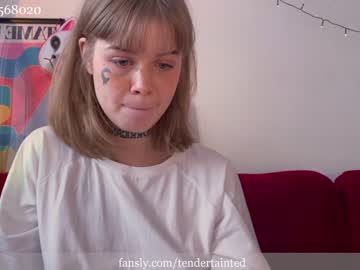 webcam girl tendertainted today image #940769