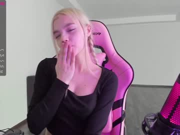 webcam girl allotropp today image #3598389
