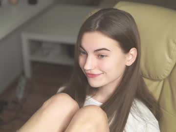 webcam girl hoolybunny today image #209970