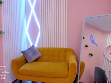 webcam girl milablush today image #3204039