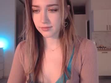 webcam girl uwuxo today image #747732