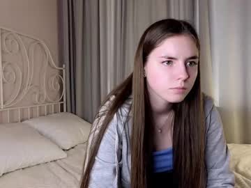 webcam girl on_the_soft_pillow today image #4072578
