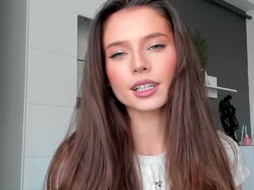 webcam girl isia_slay today image #3303533