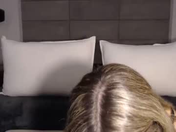 webcam girl sarahgirl_ today image #1439903