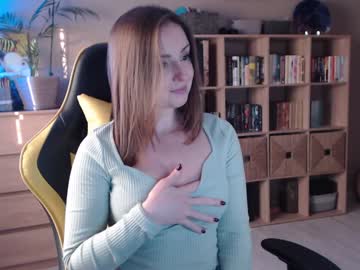 webcam girl juicy_peach88 today image #3596603