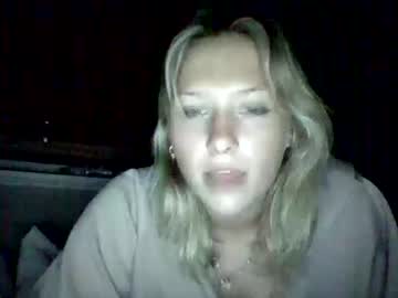 webcam girl molzbolzz today image #4004695