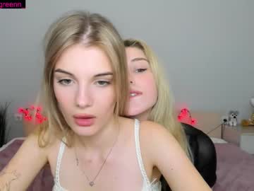 webcam couple chloejjoness today image #3961952