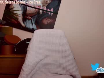 webcam girl hollyextra today image #2034681