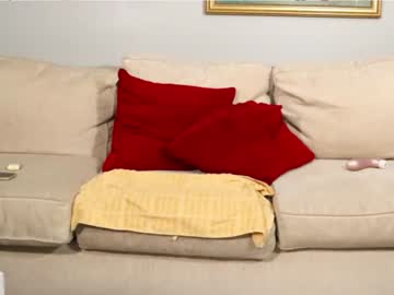 webcam girl mayasings today image #3336356