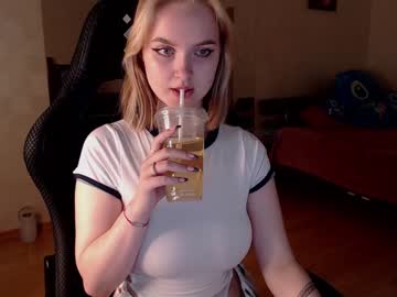 webcam girl lovely_kisses today image #2633718