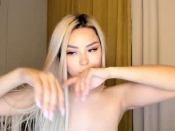 webcam girl bae_suz today image #210426