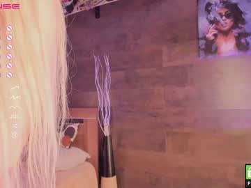 webcam girl yolandabertha today image #3829087