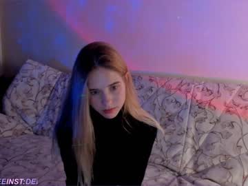webcam girl melondama today image #3061220