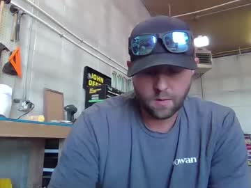 webcam man farmboy4720 today image #4040280