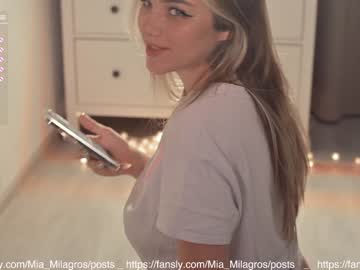 webcam girl mia_milagros today image #2751565