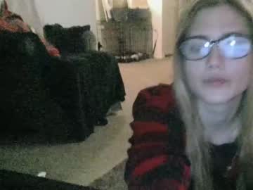 webcam girl vibzeenlove21 today image #2570239