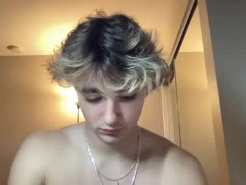 webcam couple greeek_god today image #3830168