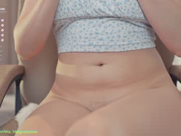 webcam girl mia_milagros today image #1966012