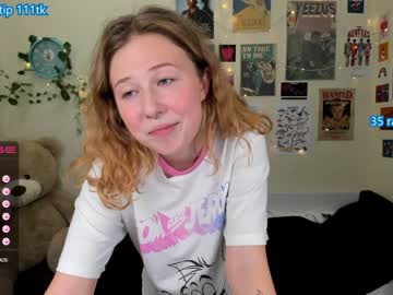 webcam girl lottie_shine today image #3184555