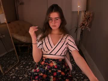 webcam girl zlata_luna today image #439221