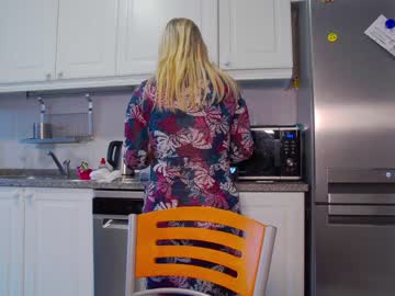 webcam girl angel_danm_milf today image #1048980