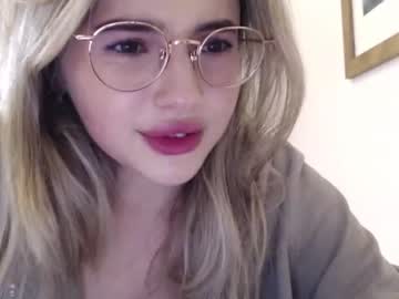 webcam girl playnofuckinggames today image #139751