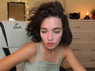 webcam girl ella_flar_ today image #2787339