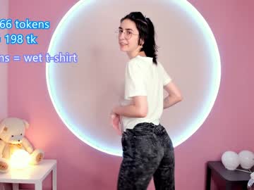 webcam girl _dreamgirlunicorn_ today image #2423572