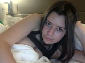 webcam girl essenalaurent today image #1078810