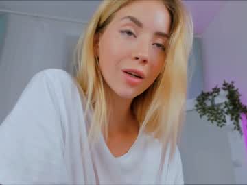 webcam girl emmi_rosee today image #2399808