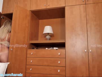 webcam girl bunnyblondy today image #1982386