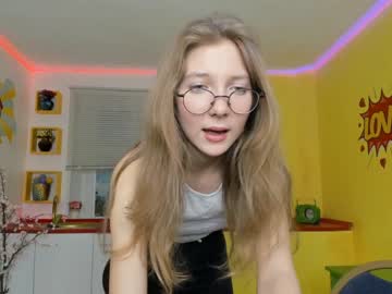 webcam girl avis_ryan today image #1098343