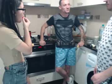 webcam couple maya_and_guests today image #1047504