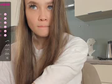 webcam girl miaaperry today image #3771043