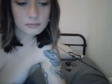 webcam girl snackaroni today image #859442