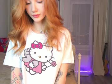 webcam girl jerkoffstation today image #3697982