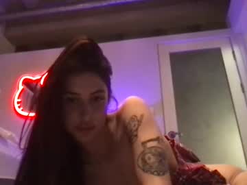 webcam girl roxilovex today image #3552400