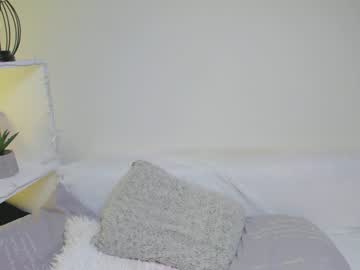 webcam girl gabbi_i today image #886078