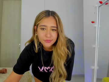 webcam girl amelie_bunny_real today image #2145490