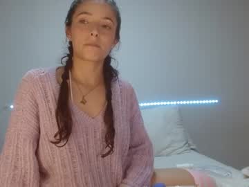 webcam girl gabrielaa_18 today image #3644387