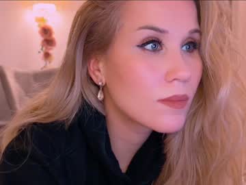 webcam girl myassistant today image #3185017