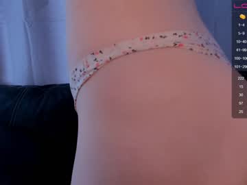 webcam girl afroditacaree today image #3928202