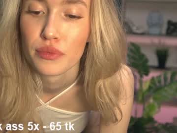 webcam girl lolly_bella_ today image #1658495