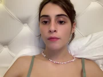 webcam girl crown_of_vice01 today image #2846987