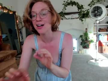 webcam girl pretendlunch today image #2504157