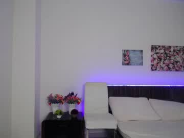 webcam couple brightrays__ today image #2303394