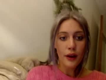 webcam girl bambis_honeypot today image #1068918