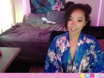 webcam girl avarosey today image #1979337